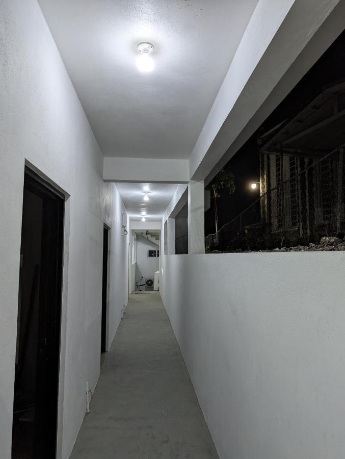 Inn The Town Port Antonio Esterno foto