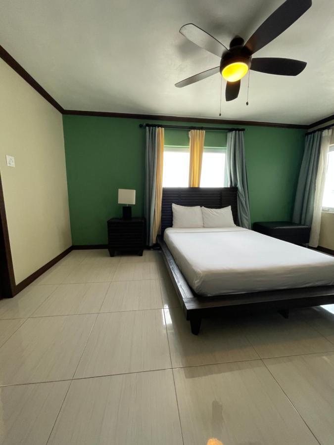 Inn The Town Port Antonio Esterno foto